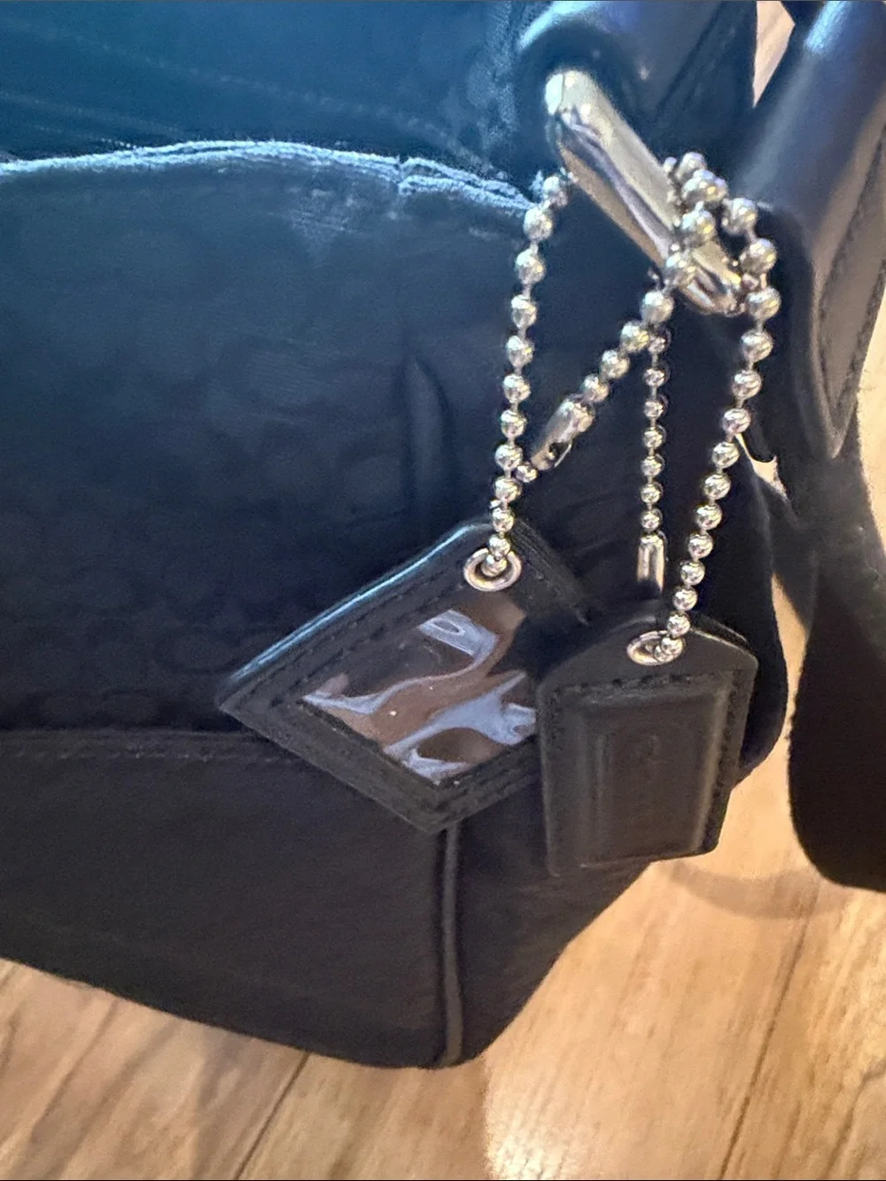 COACH women’s  Black Messenger Bag -/Briefcase Signature Canvas great condition